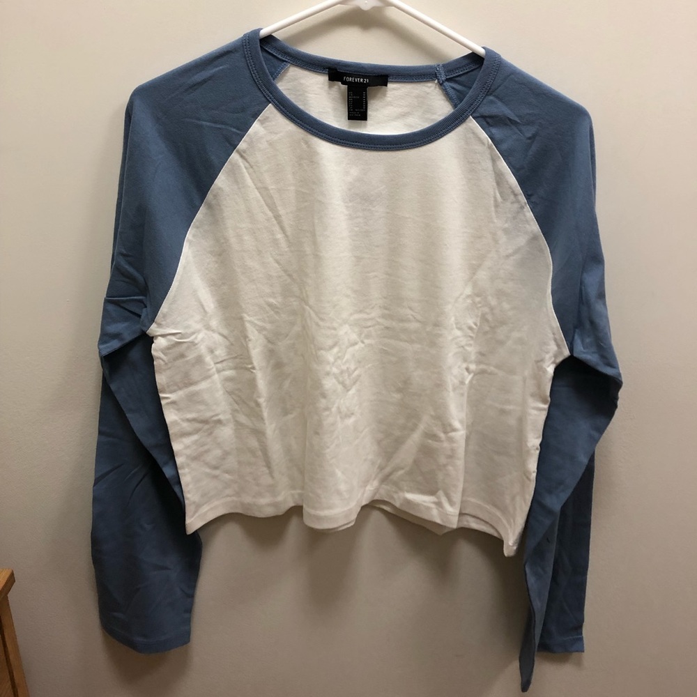 BUNDLE; Crop top long sleeve shirt (2)